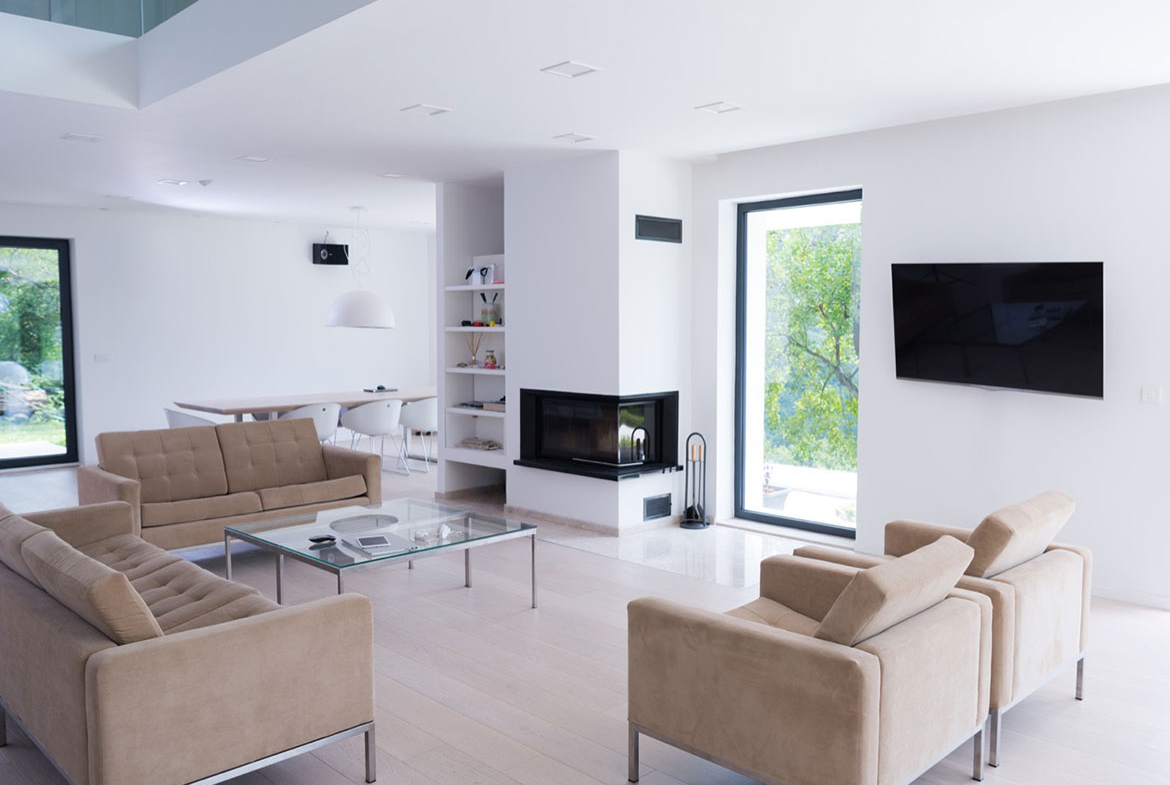 Renovated apartment at last floor