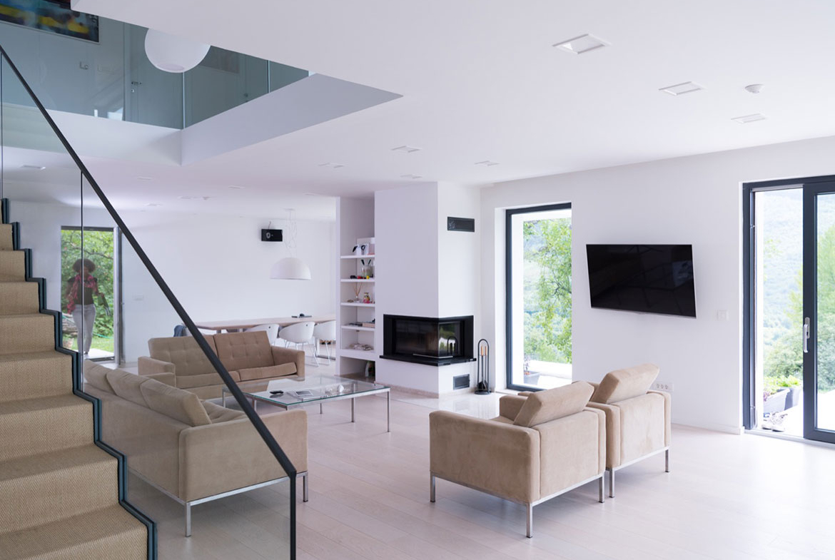 Renovated apartment at last floor